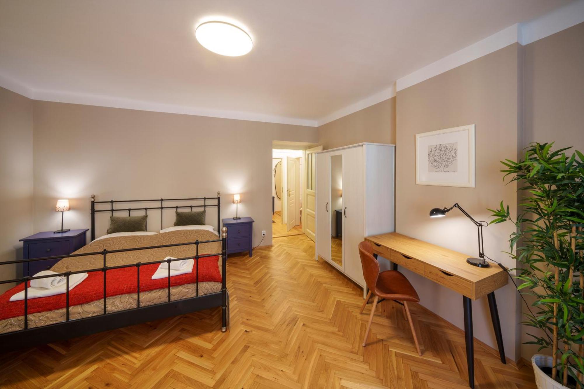 Apartment Old Town - 3 Bedroom 3 Bathroom Kitchen Prague